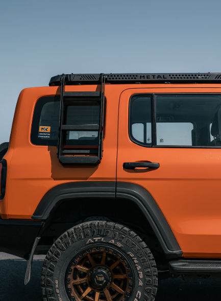 GWM Tank 300 side-mount ladder front view attached to MEIKA Roof Rack for safe roof access